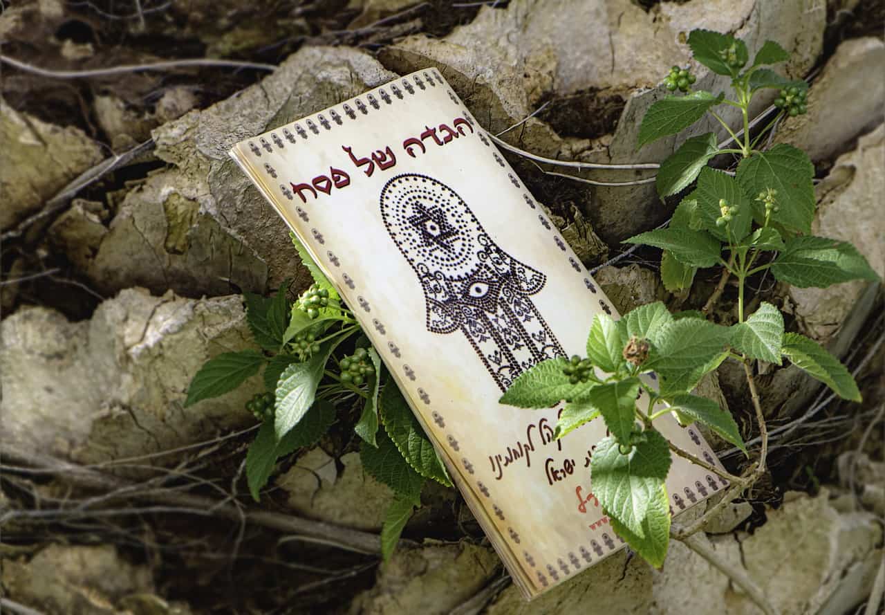 איזה מצוות צריך לקיים בפסח?