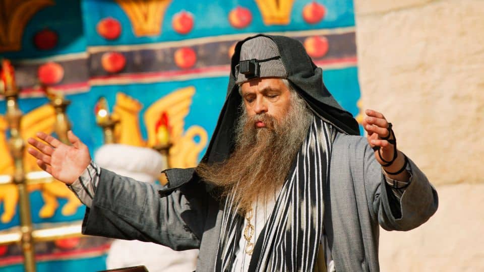 אתה רוצה להיות רב שכונה או רב עיר? אלו השלבים שתצטרך לעבור