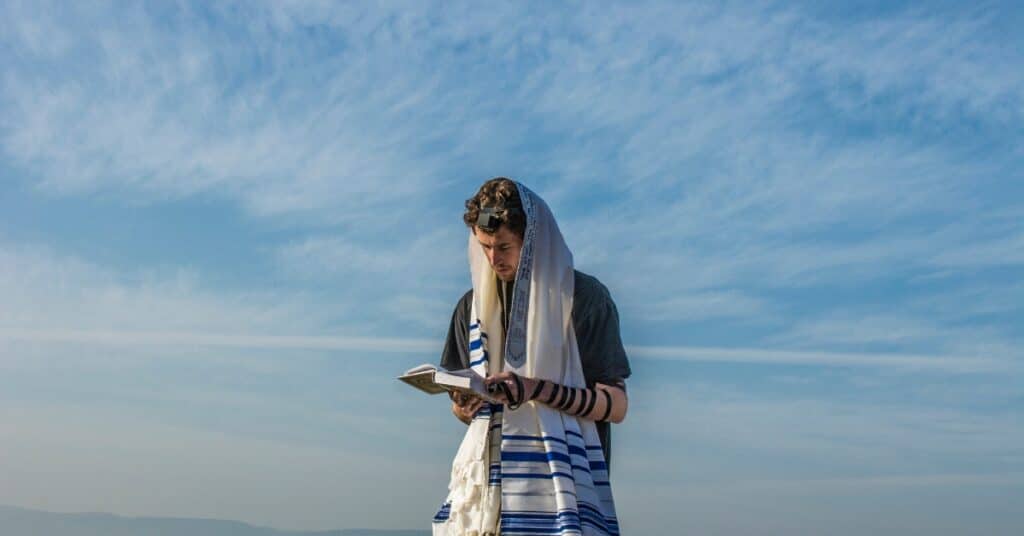 המשמעות הרוחנית של ברכות השחר