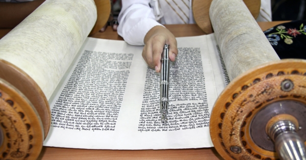 מכניסים ספר תורה? כך מפיקים נכון את האירוע מתהלוכה ועד ארוחה
